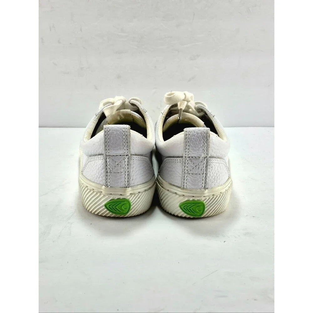 Cariuma OCA Low White Pebbled Leather Sneakers - Sustainable Comfort W6.5- M5